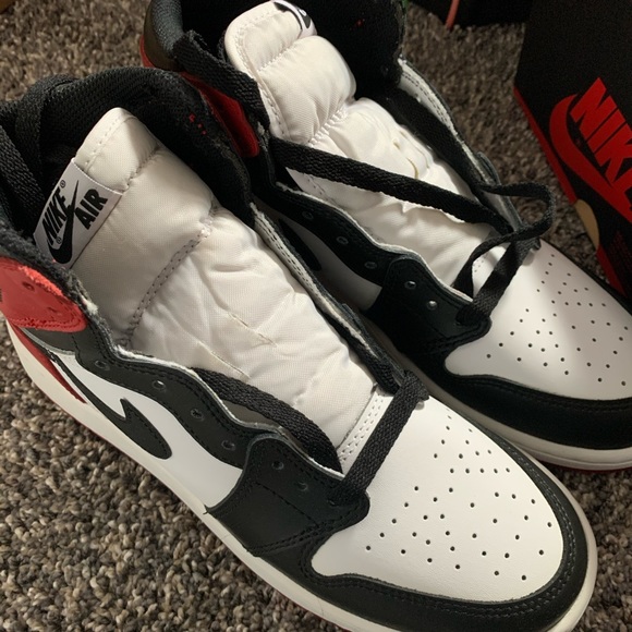 Air Jordan 1 Black Toe - Picture 4 of 4
